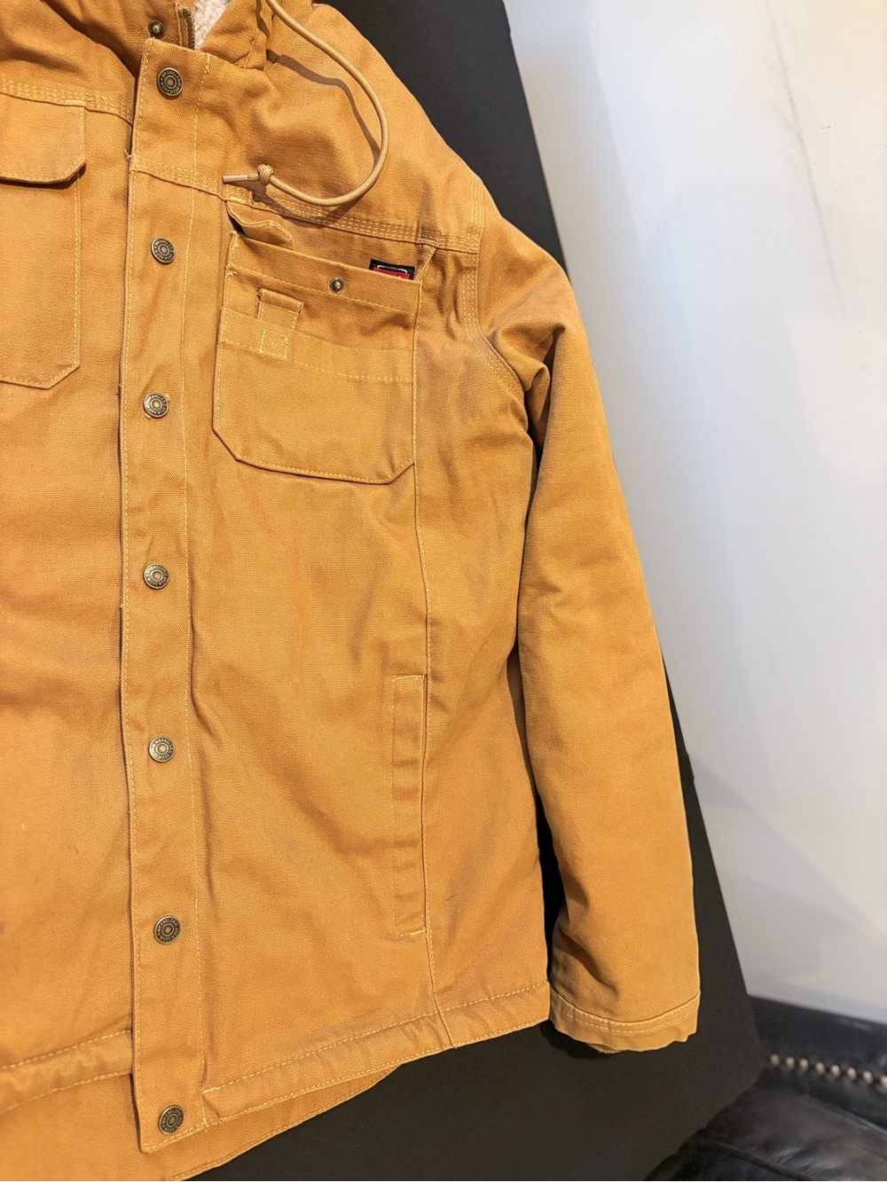 Wrangler Hooded Field Jacket in Camel - Picture 5 of 10
